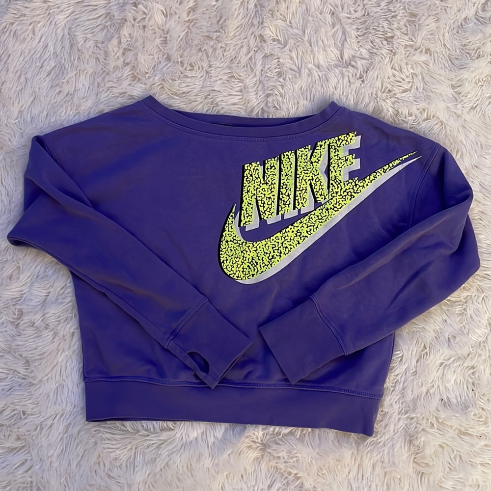 Nike cropped sweatshirt 💜